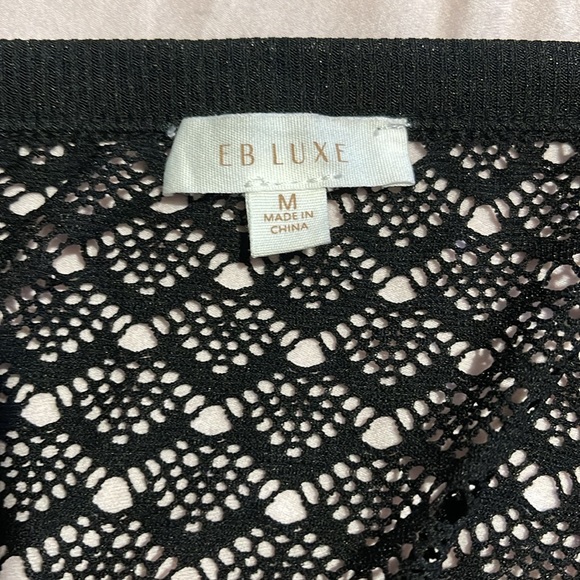 Crochet crop top - Picture 3 of 4